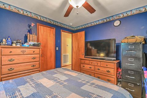 Tiny photo for 306 Jefferson Avenue, Mount Carmel, TN 37645 (MLS # 9984381)