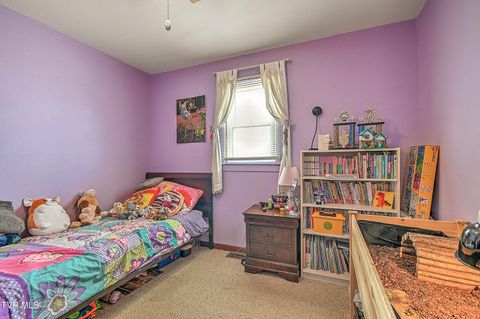 Tiny photo for 306 Jefferson Avenue, Mount Carmel, TN 37645 (MLS # 9984381)