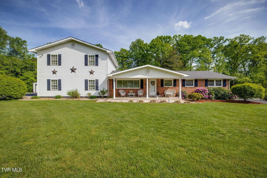 Photo of 404 Charleston Street, Weber City, VA 24290 (MLS # 9994633)