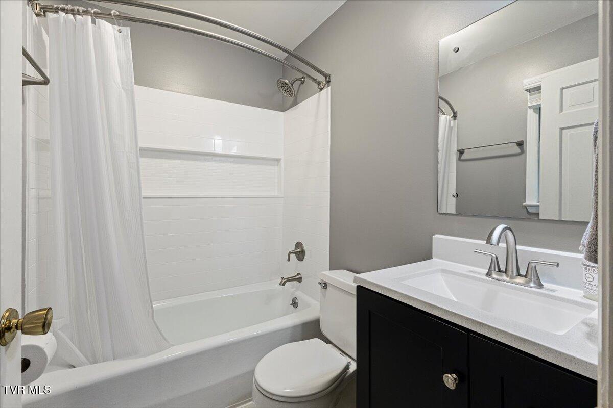 718 Montclair Drive, Johnson City, Tennessee image 32