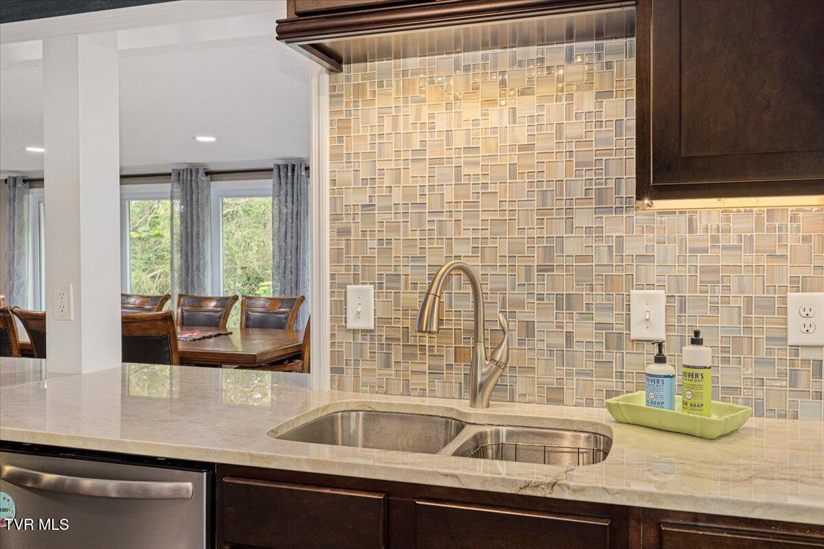 718 Montclair Drive, Johnson City, Tennessee image 20