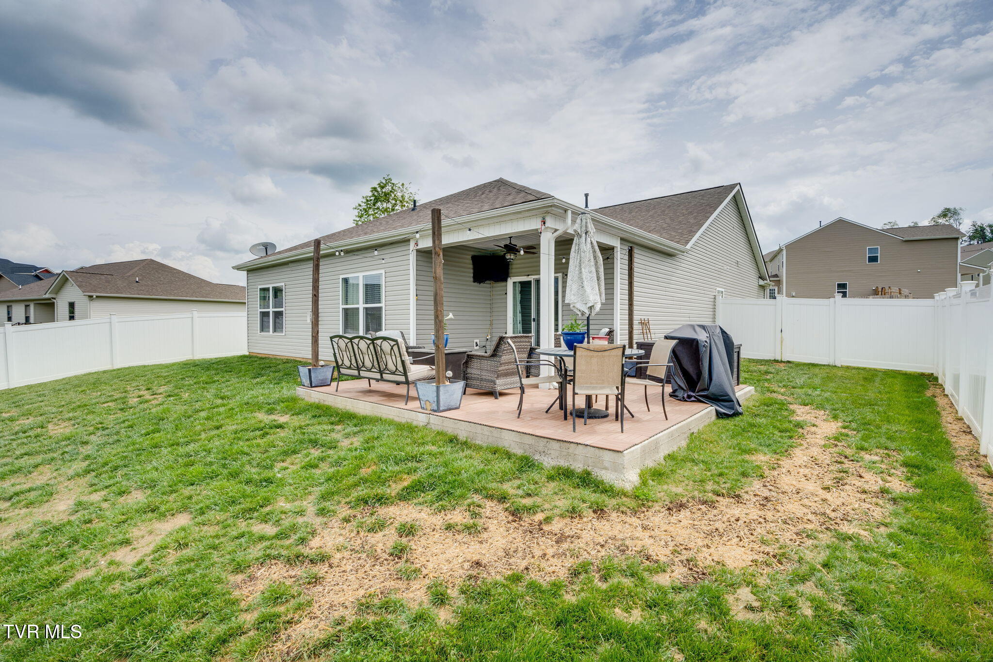 1063 Pampas Drive, Jonesborough, Tennessee image 33