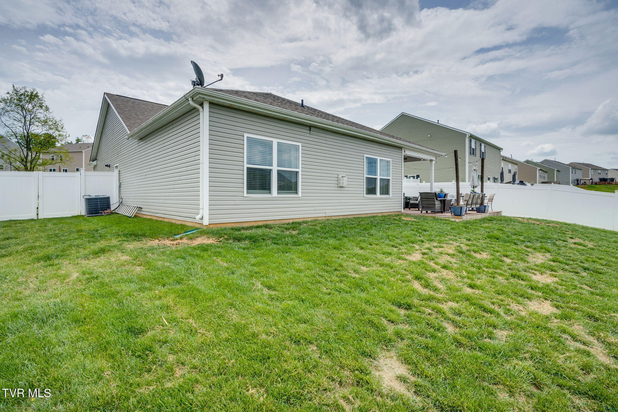 1063 Pampas Drive, Jonesborough, Tennessee image 31