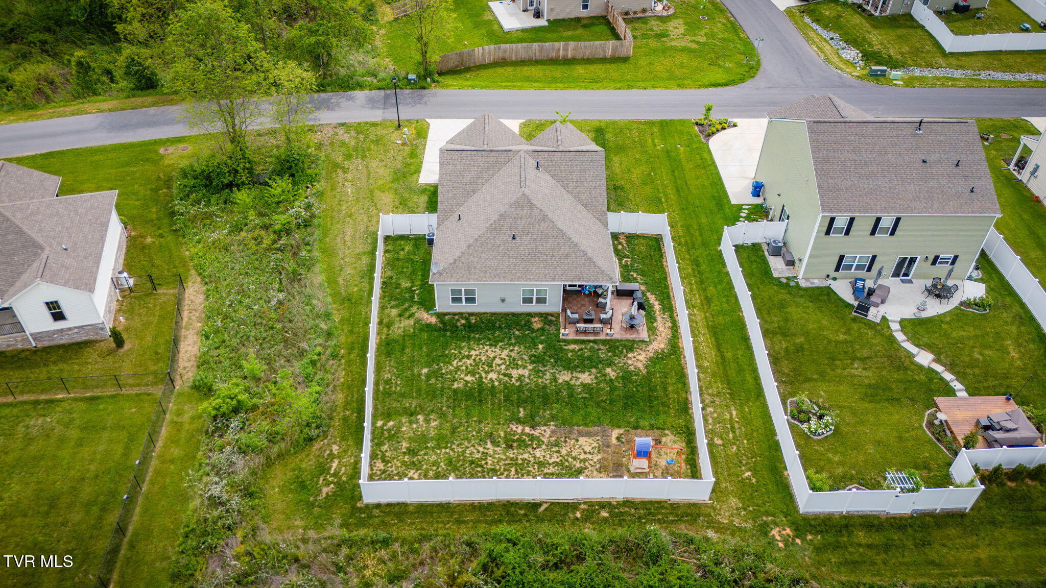 1063 Pampas Drive, Jonesborough, Tennessee image 39