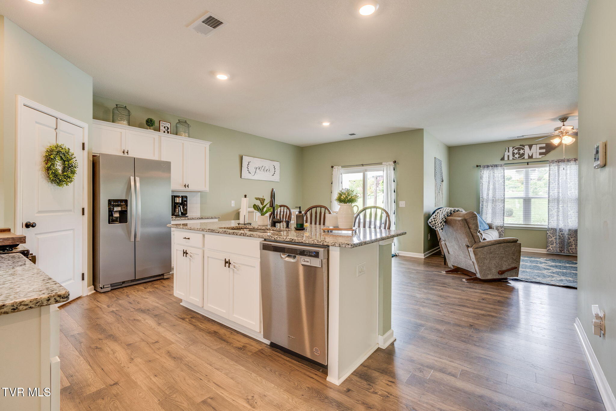 1063 Pampas Drive, Jonesborough, Tennessee image 7