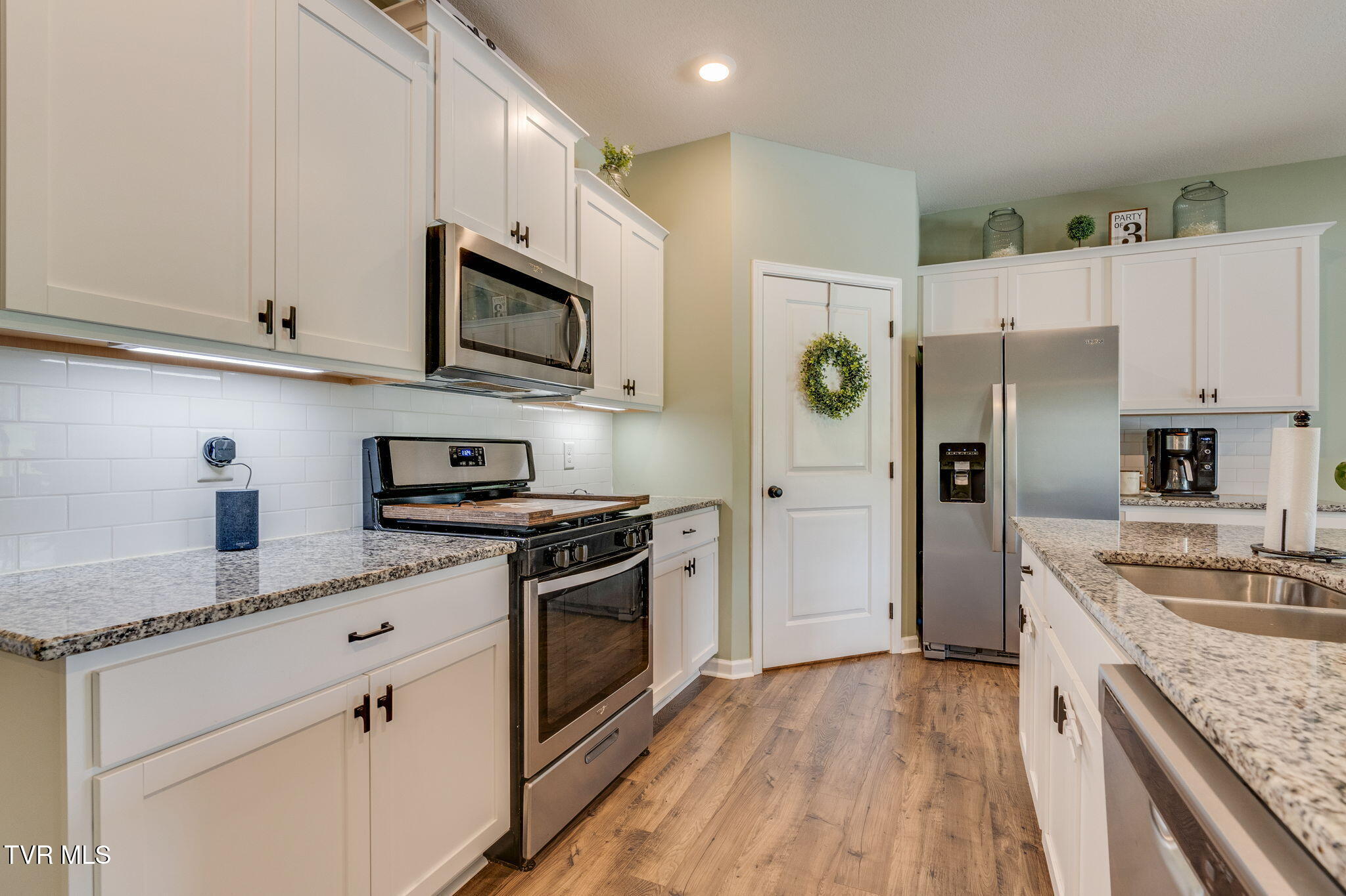 1063 Pampas Drive, Jonesborough, Tennessee image 9