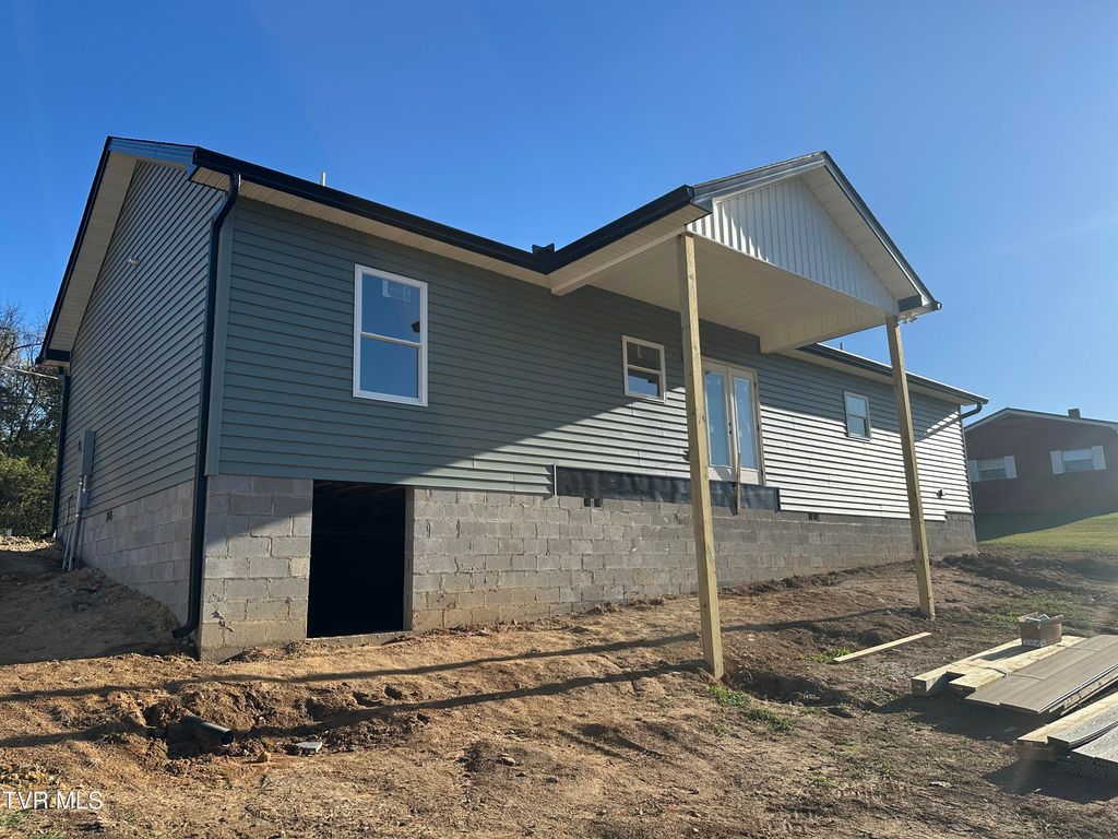 Photo of 6020 Newport Highway, Greeneville, TN 37745 (MLS # 9987415)