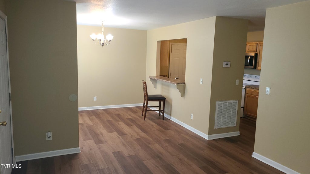 Photo of 1405 Chilhowie Avenue, Johnson City, TN 37601 (MLS # 10001224)
