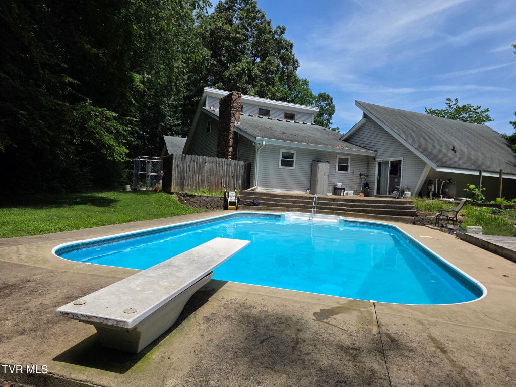 Photo of 16 Chaucer Court, Gray, TN 37615 (MLS # 9992430)