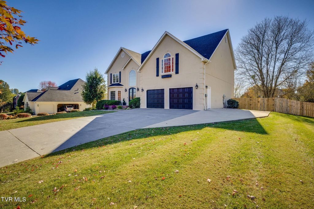 Photo of 6 Carriage Court, Johnson City, TN 37604 (MLS # 9991720)