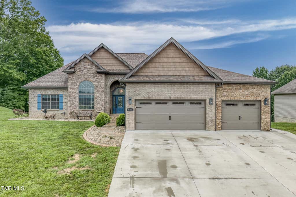 Photo of 469 Grovemont Place, Piney Flats, TN 37686 (MLS # 9998618)