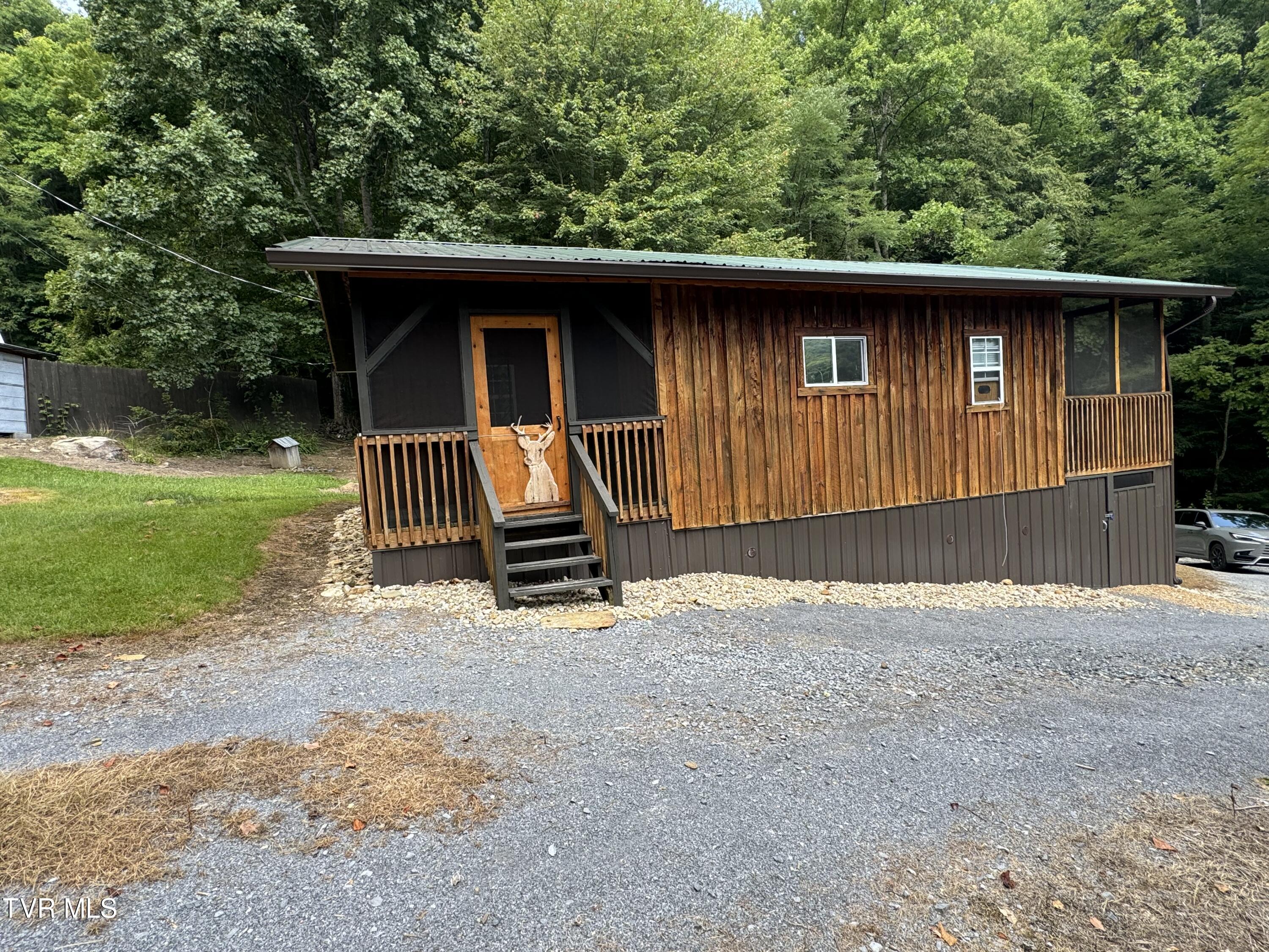 143 Doty Road, Roan Mountain, Tennessee image 5