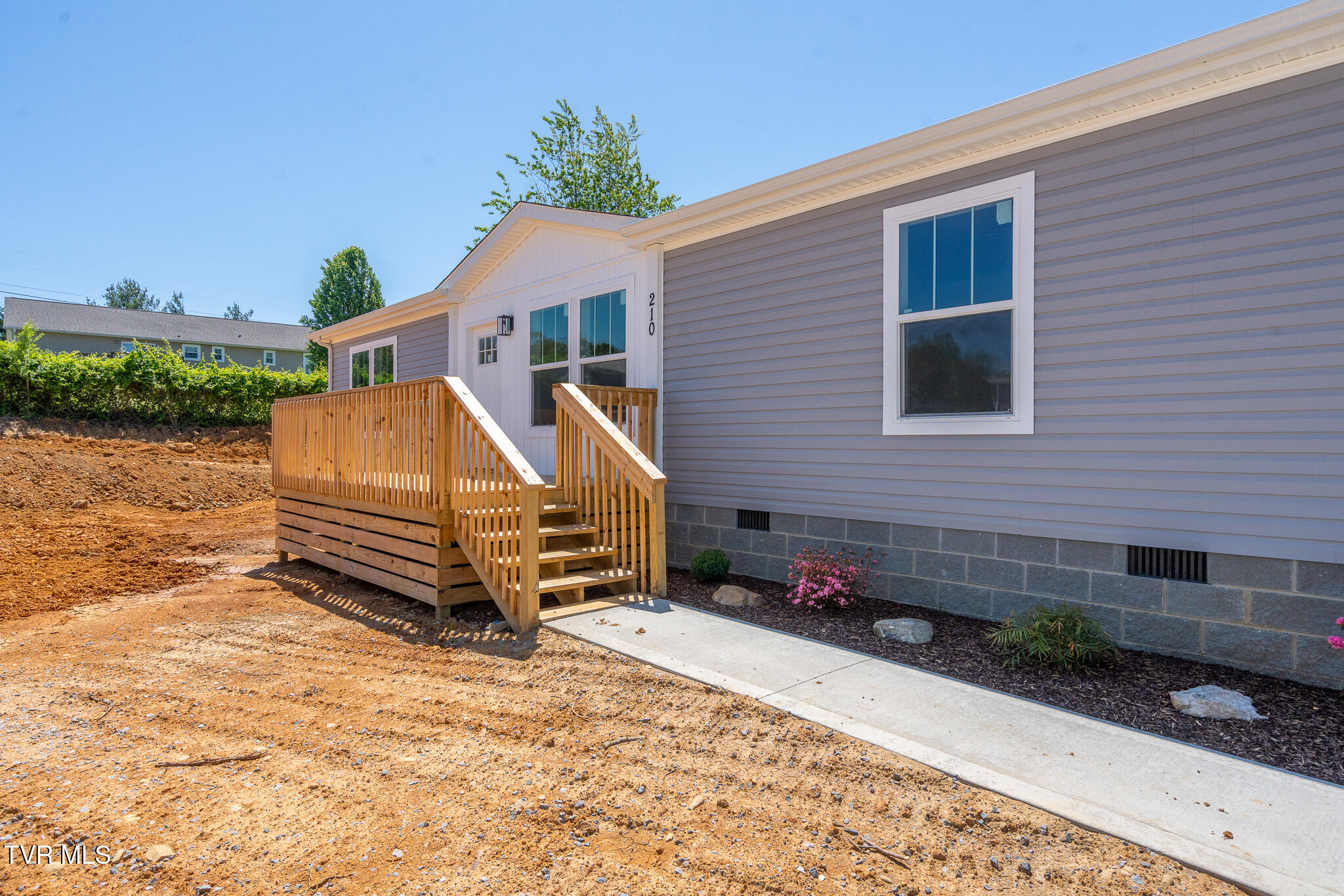 210 Songbird Way, White Pine, Tennessee image 2