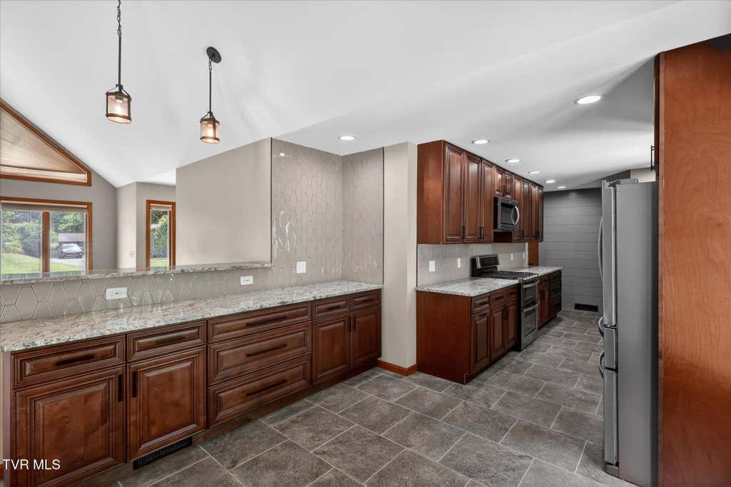 Photo of 1203 Fredericksburg Drive, Johnson City, TN 37604 (MLS # 9996250)