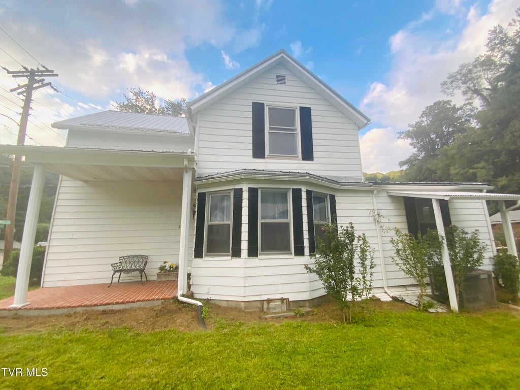 Photo of 232 Chestnut Street, Norton, VA 24273 (MLS # 9999916)