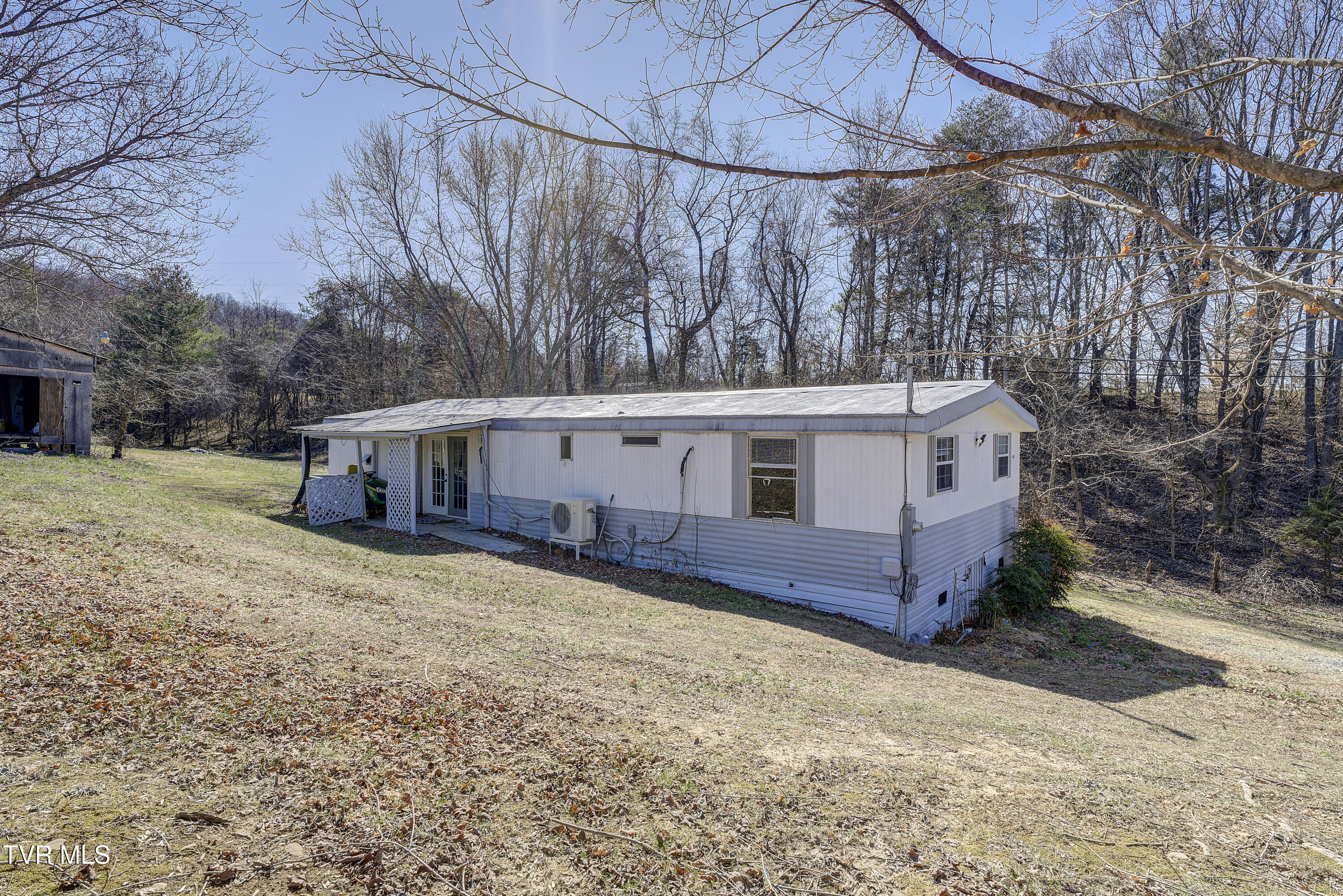 646 Conklin Rd Road, Jonesborough, Tennessee image 2