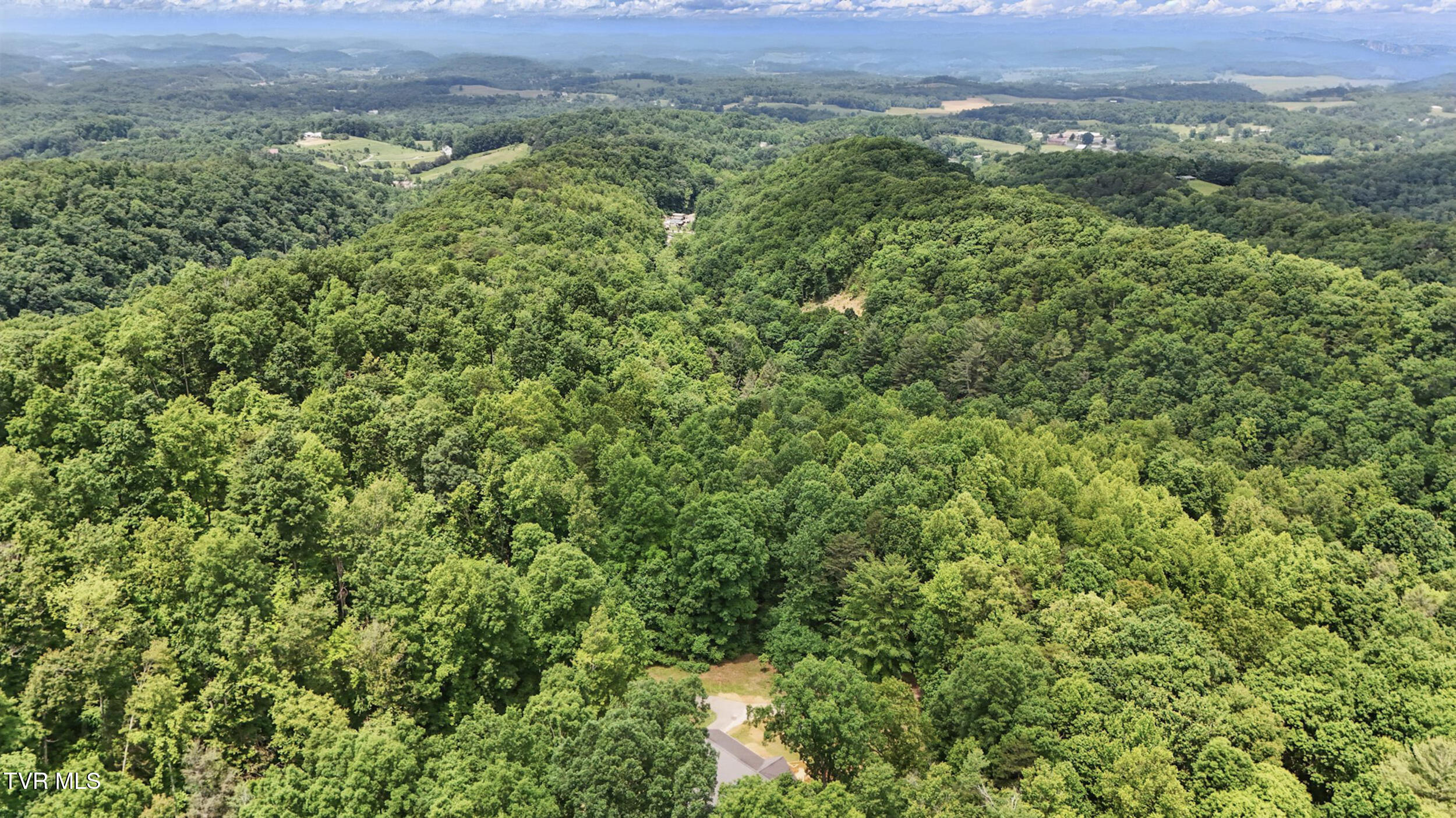 560 Sigman Hollow Road, Bluff City, Tennessee image 37