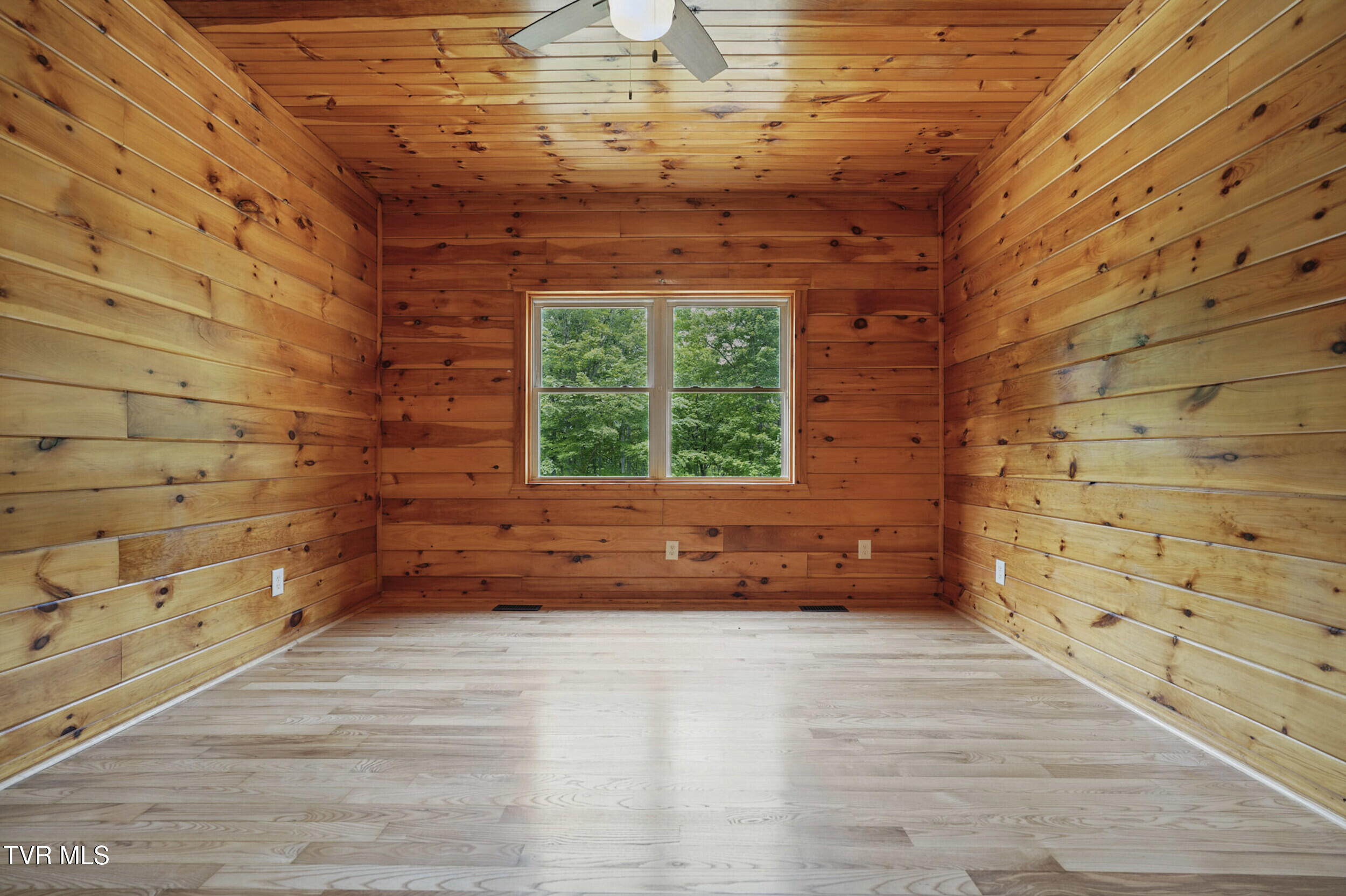 560 Sigman Hollow Road, Bluff City, Tennessee image 21