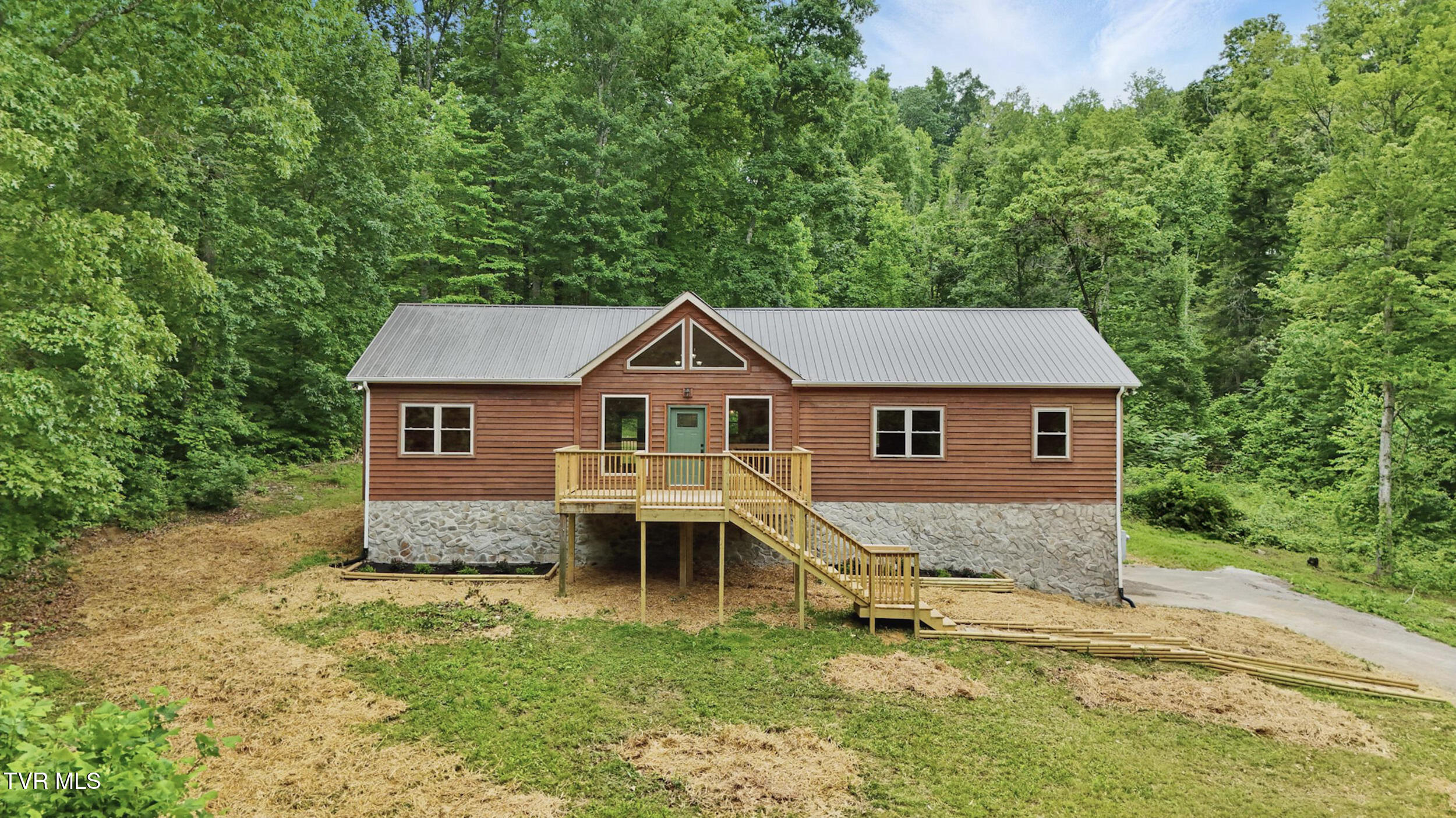 560 Sigman Hollow Road, Bluff City, Tennessee image 1