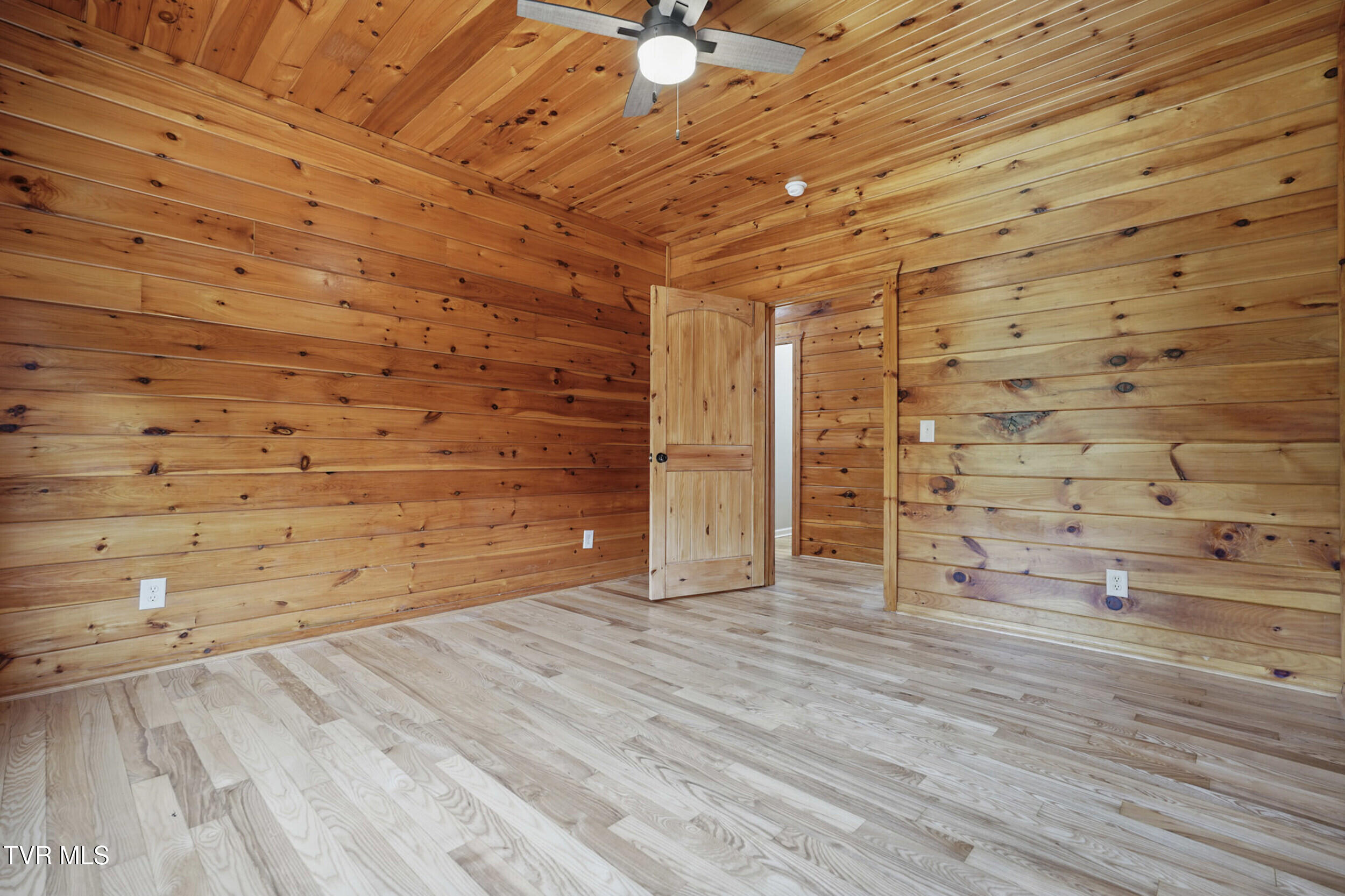 560 Sigman Hollow Road, Bluff City, Tennessee image 23