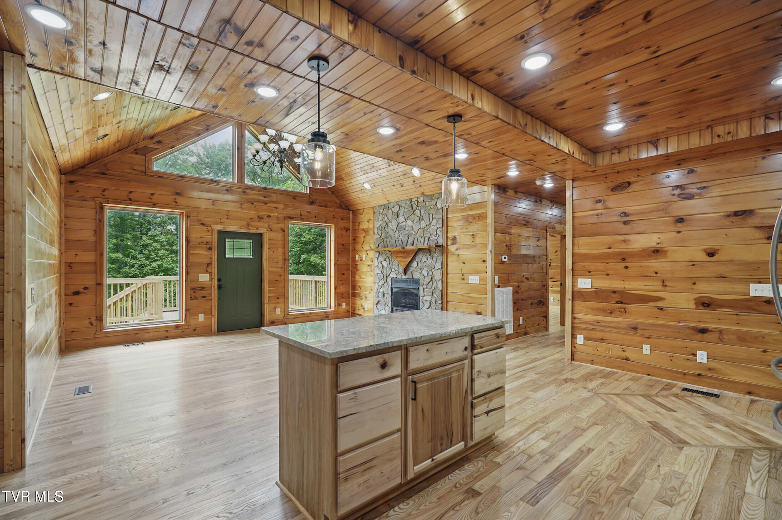 560 Sigman Hollow Road, Bluff City, Tennessee image 7