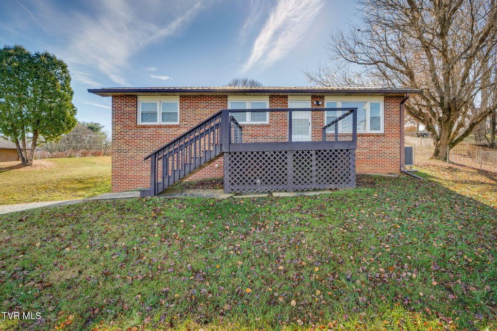 Photo of 2907 Indian Ridge Road, Johnson City, TN 37604 (MLS # 9988792)