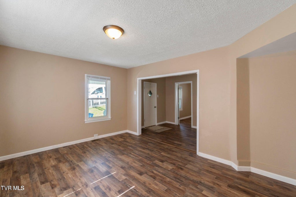 Photo of 312 Highland Avenue, Greeneville, TN 37745 (MLS # 9998687)