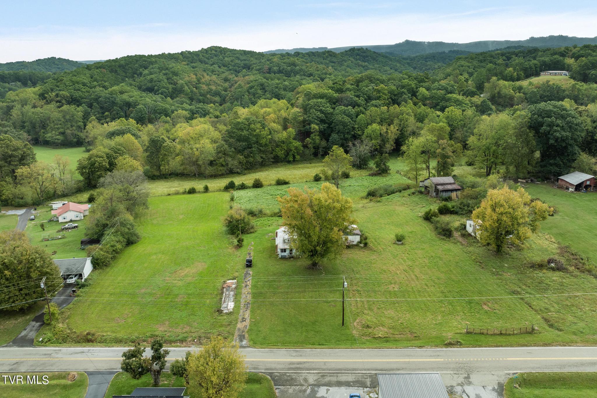 1620 Chinquapin Grove Road, Bluff City, Tennessee image 2
