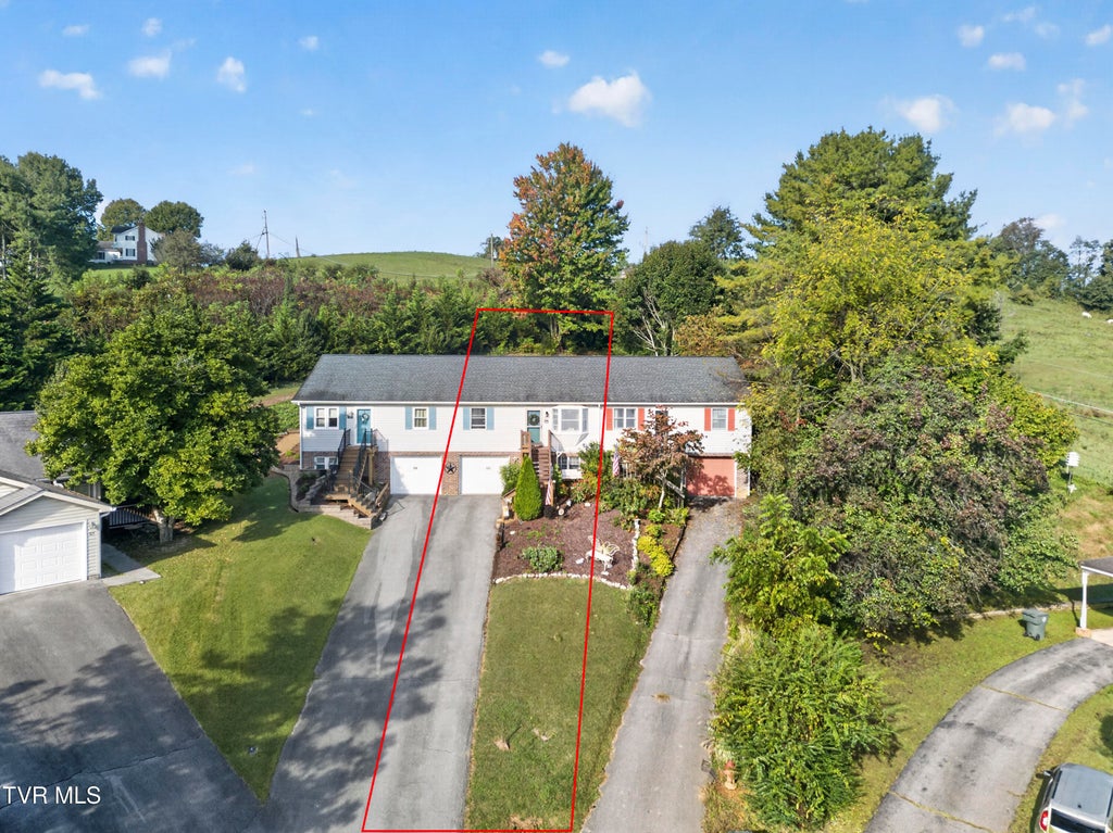 Photo of 331 Edmond Drive #6, Abingdon, VA 24210 (MLS # 10001830)