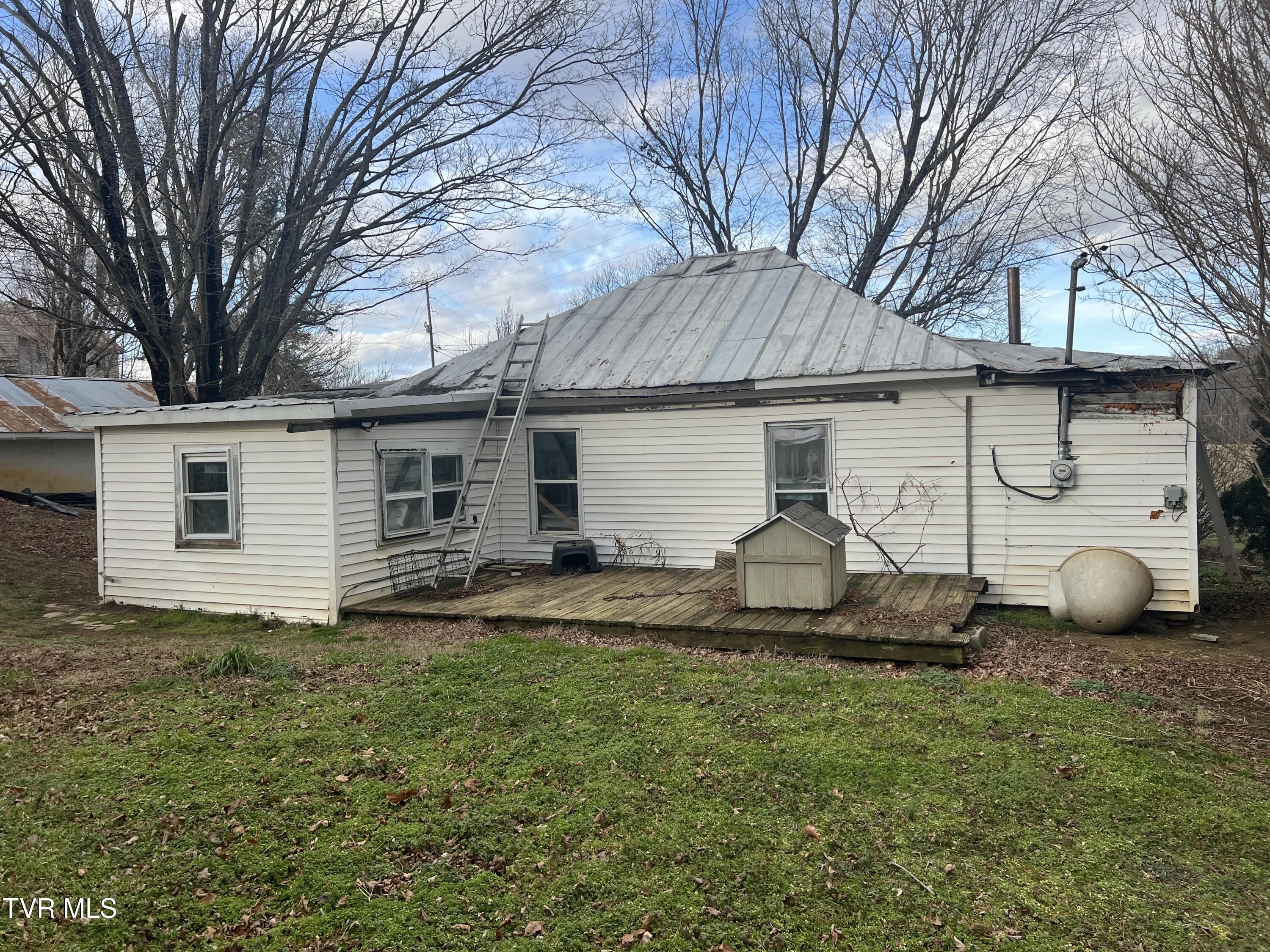 110 Fishpond Road, Chuckey, Tennessee image 3