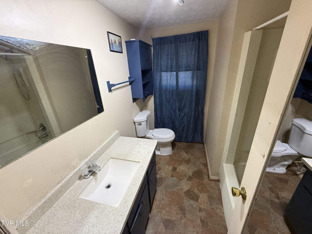 Photo of 425 Kingsley Avenue, Kingsport, TN 37660 (MLS # 9988766)