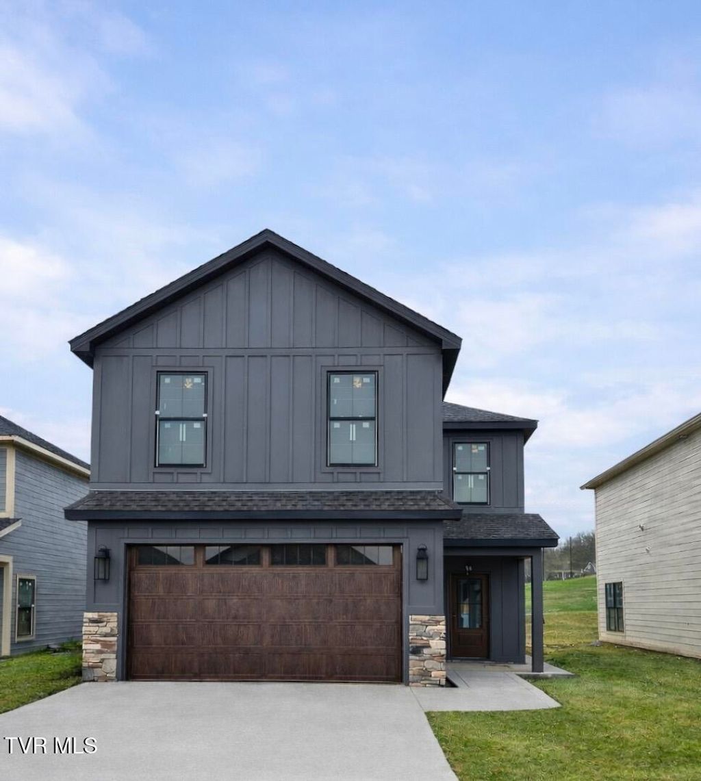 Photo of 310 Monroe Drive, Bristol, TN 37620 (MLS # 9991726)