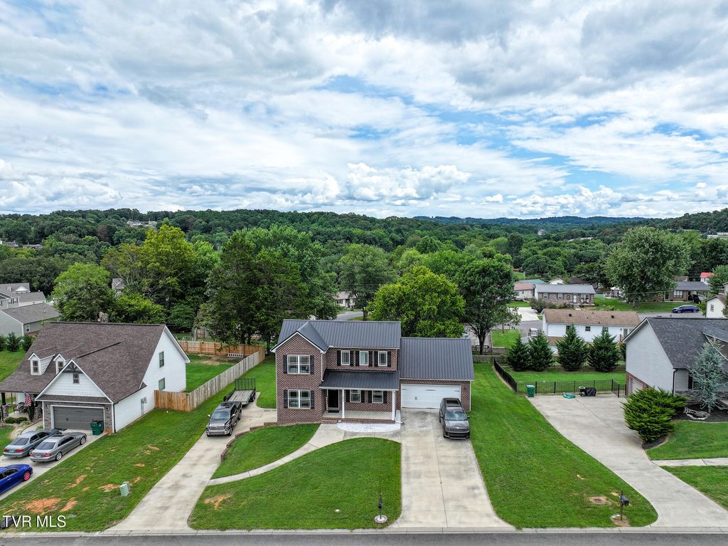 Photo of 1864 Limestone Path, Morristown, TN 37814 (MLS # 9984474)