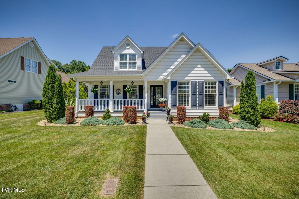 Photo of 12623 Chesterfield Lane, Bristol, VA 24202 (MLS # 9998414)