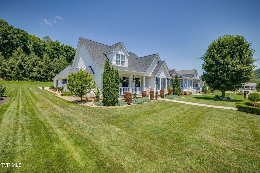 Photo of 12623 Chesterfield Lane, Bristol, VA 24202 (MLS # 9998414)
