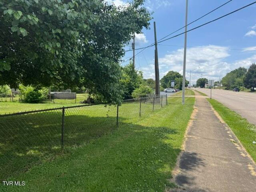 Photo of Tbd Stone West Drive, Kingsport, TN 37660 (MLS # 9995321)