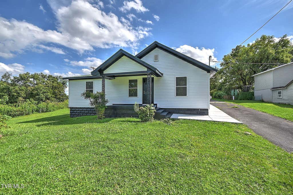 Photo of 525 Shakesville Road, Bristol, VA 24201 (MLS # 9999861)