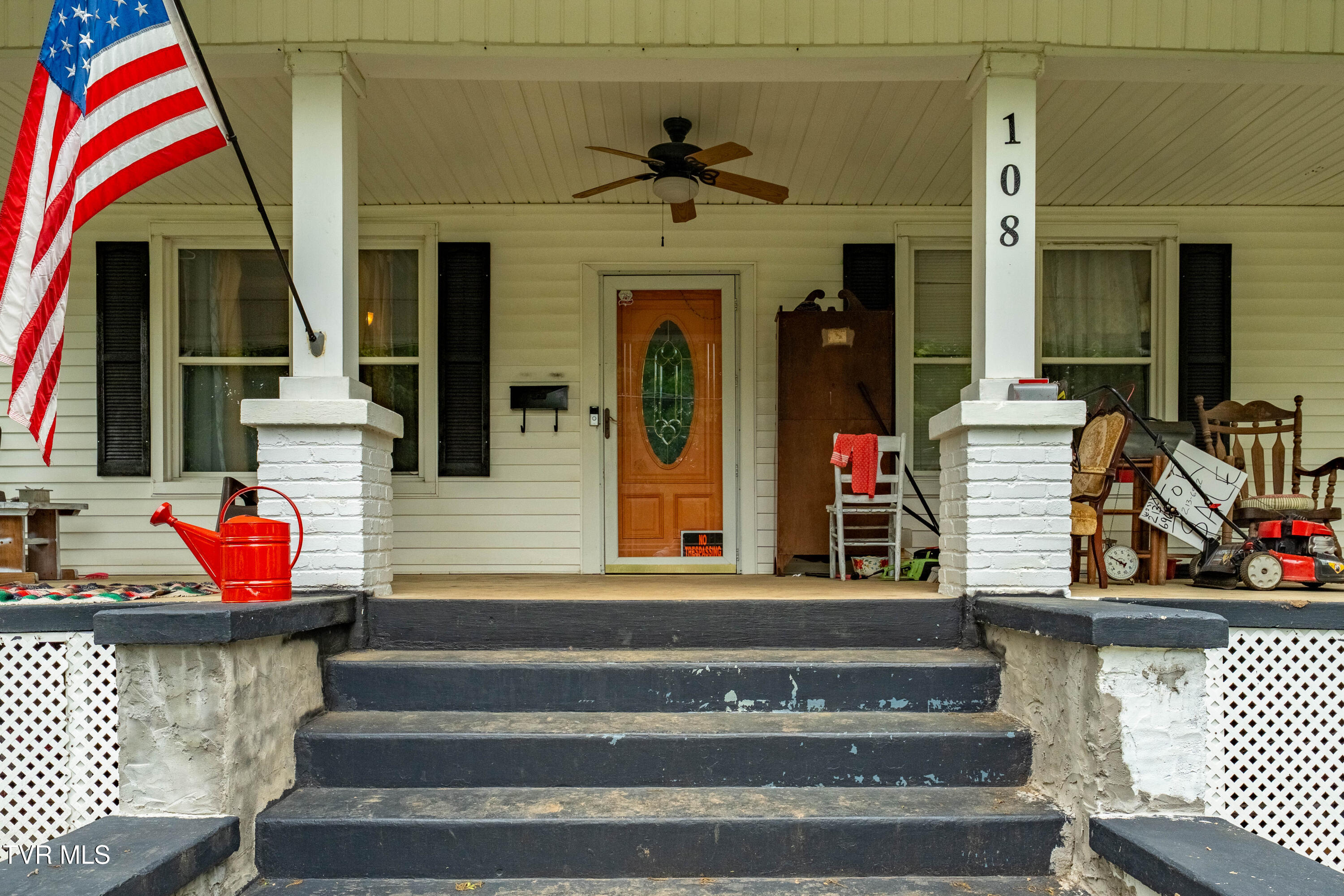 108 W G Street, Elizabethton, Tennessee image 8