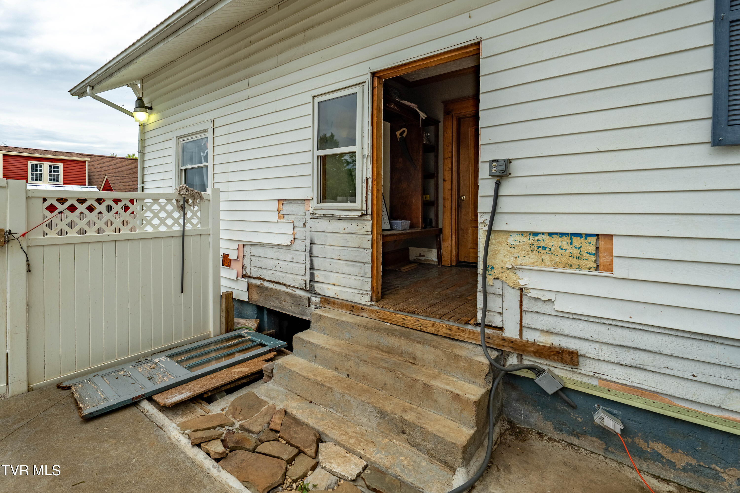 108 W G Street, Elizabethton, Tennessee image 34