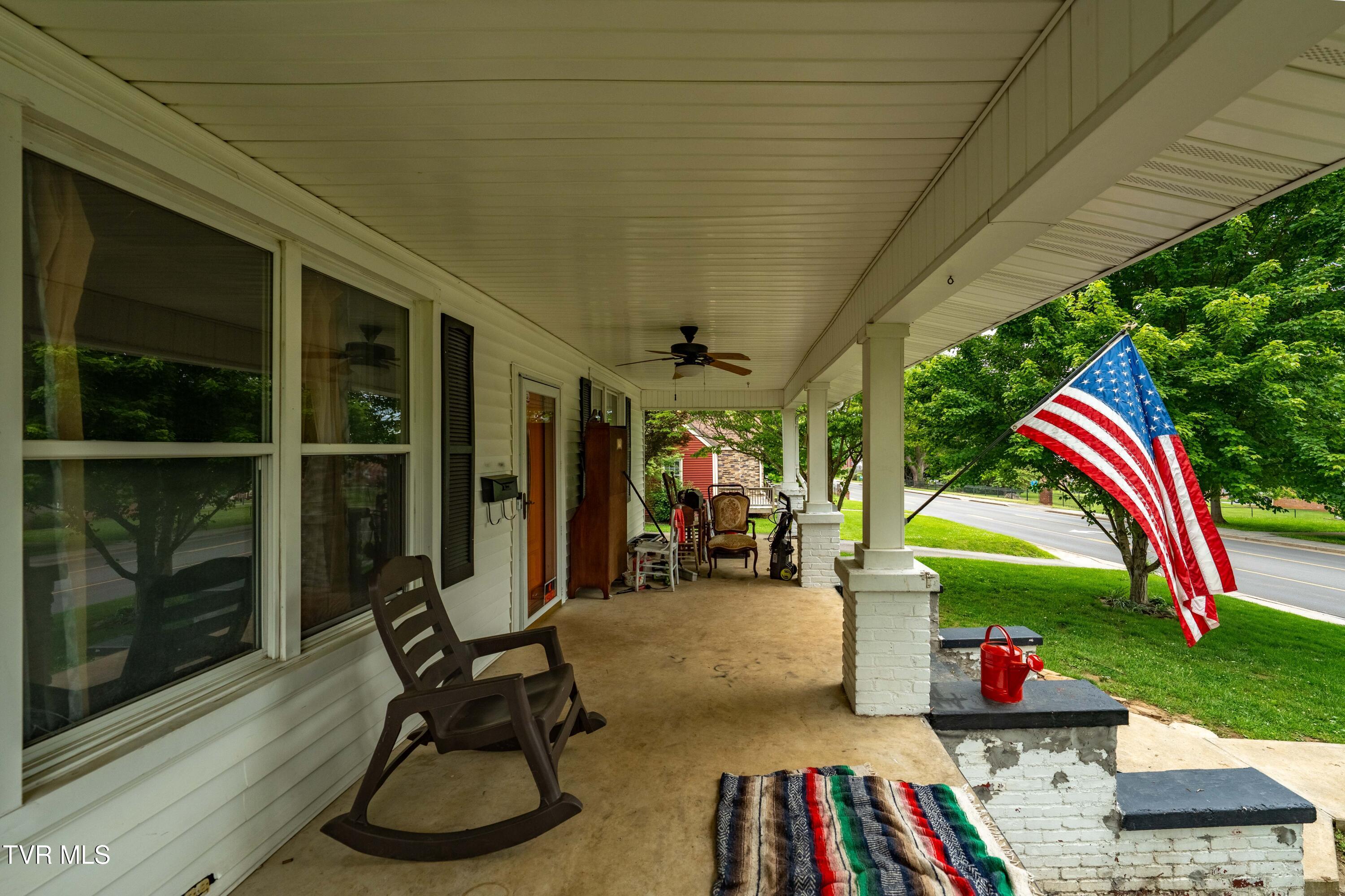 108 W G Street, Elizabethton, Tennessee image 11