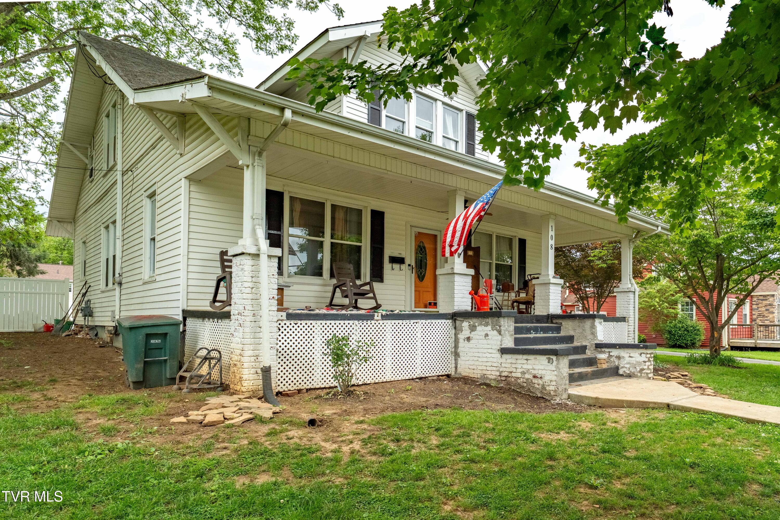108 W G Street, Elizabethton, Tennessee image 4