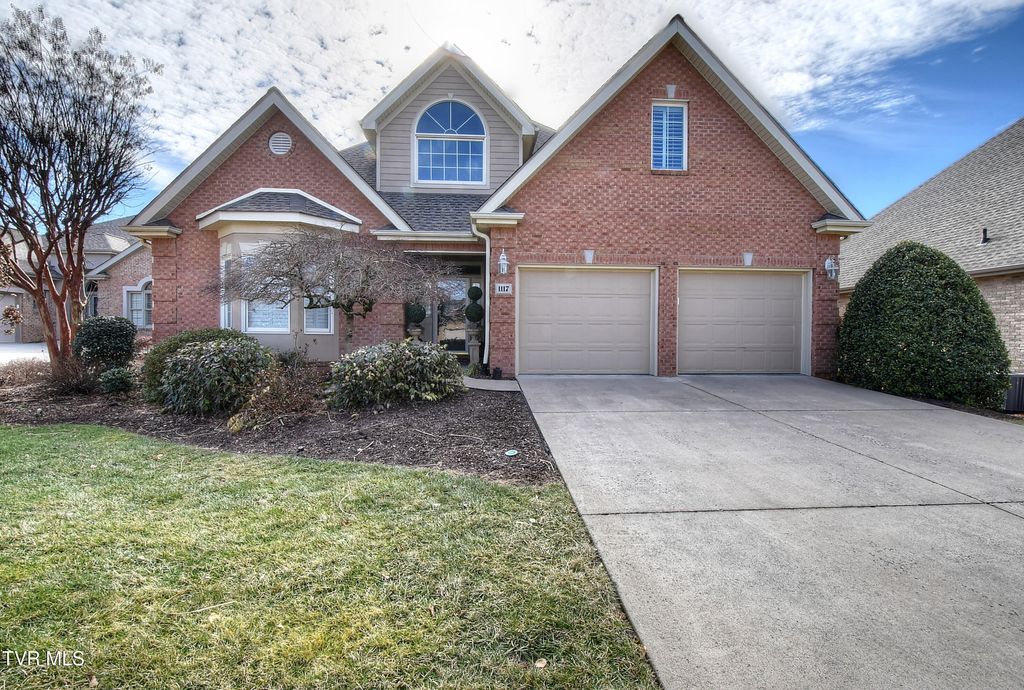 Photo of 1117 Waterbrooke Lane, Johnson City, TN 37604 (MLS # 9991121)