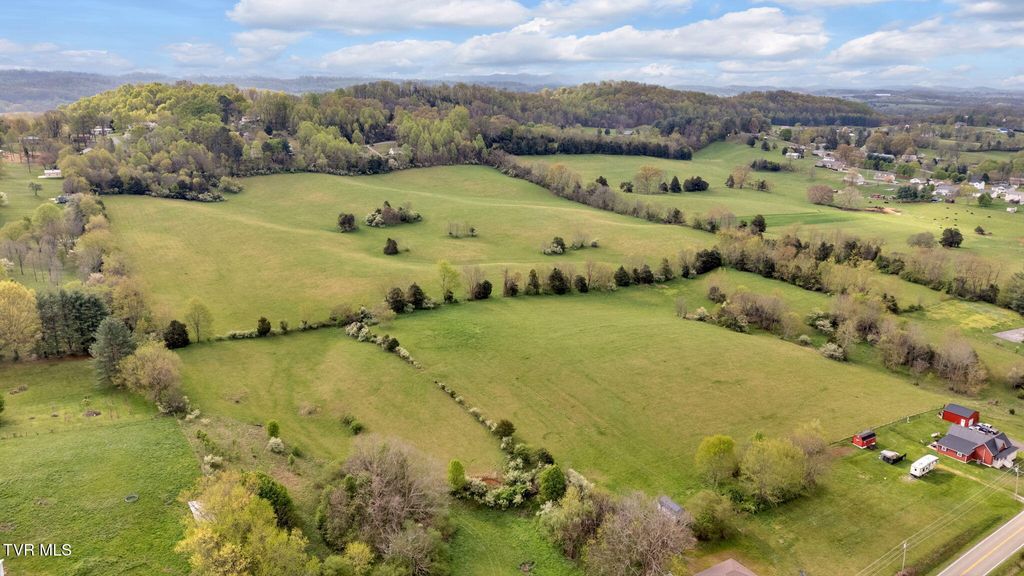 Photo of 3 Gray Station Sulphur Springs Road, Jonesborough, TN 37659 (MLS # 9992086)