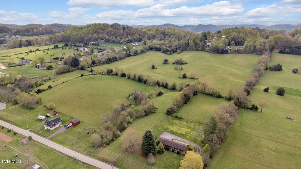 Photo of 3 Gray Station Sulphur Springs Road, Jonesborough, TN 37659 (MLS # 9992086)