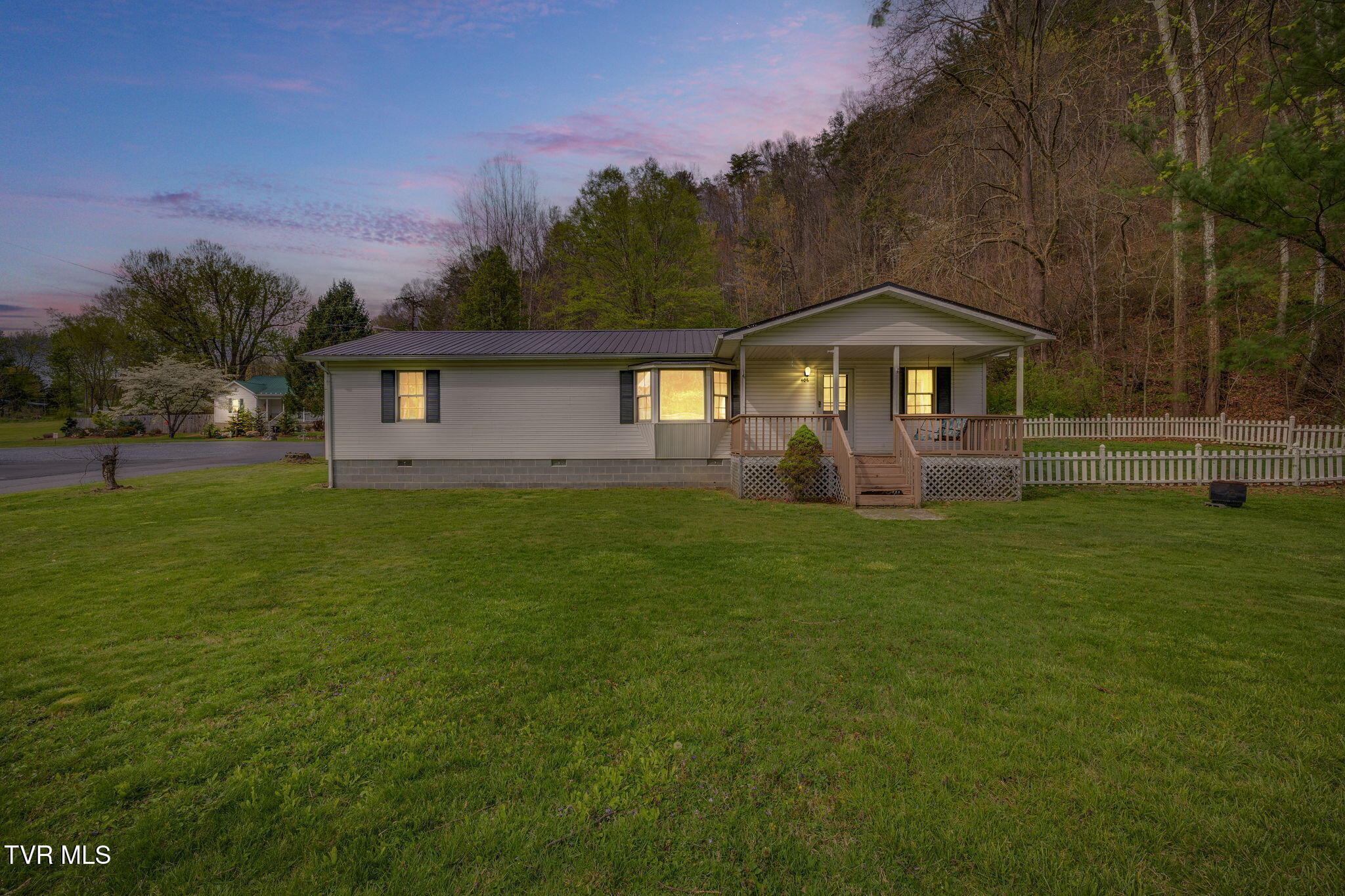 406 Fritz Street, Damascus, Virginia image 7