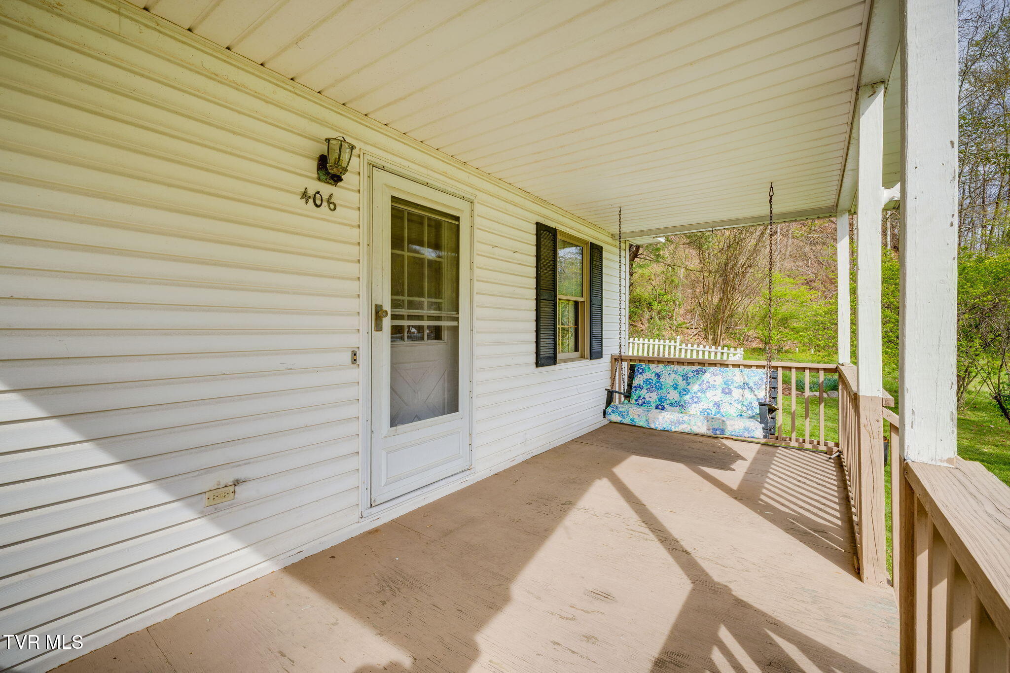406 Fritz Street, Damascus, Virginia image 11
