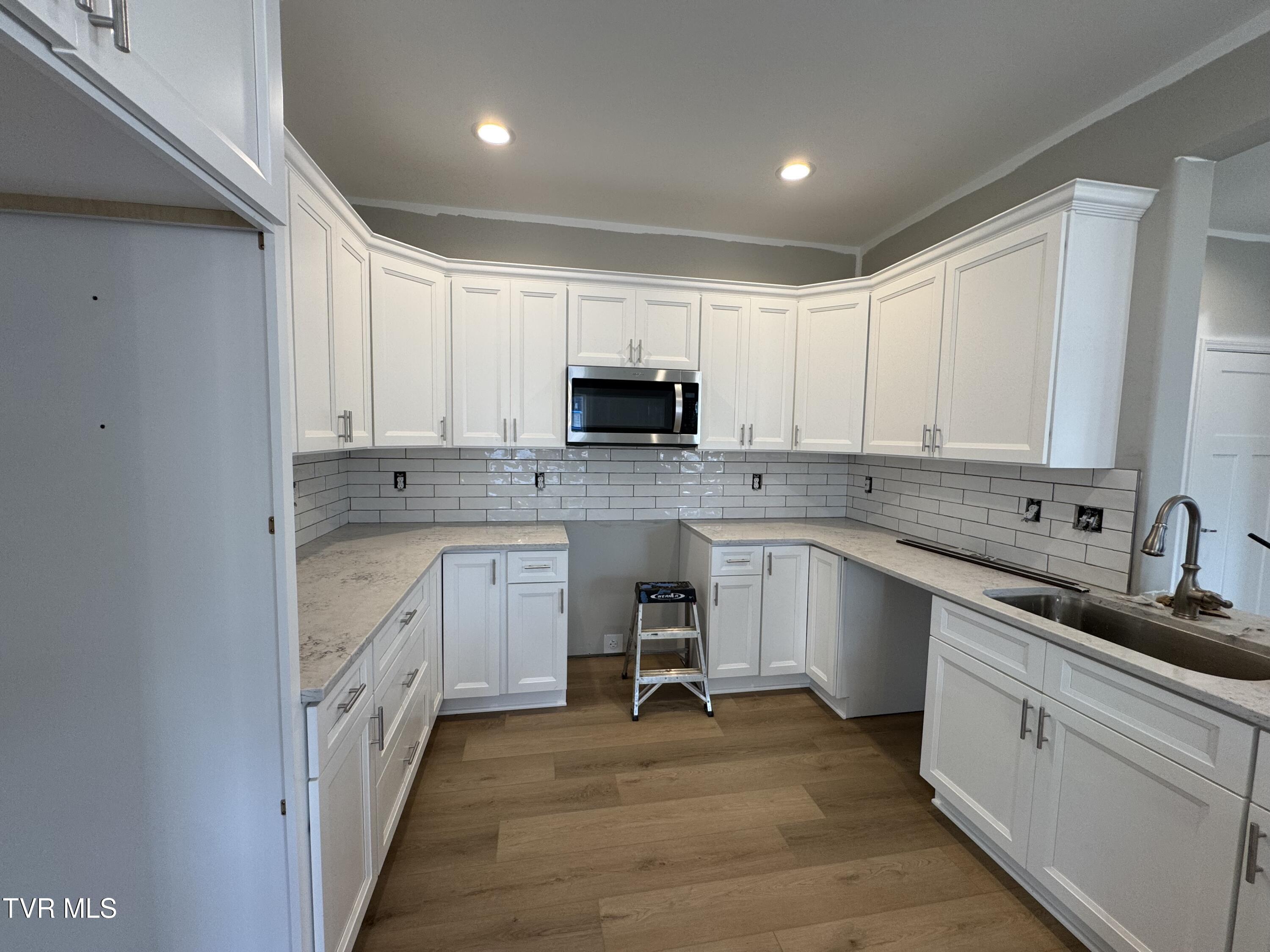 935 Daybreak Crest, Jonesborough, Tennessee image 3