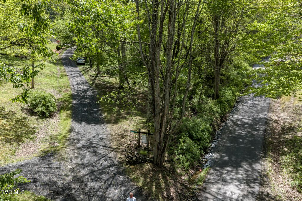 Photo of 0 Heaton Creek Road, Roan Mountain, TN 37687 (MLS # 9994564)