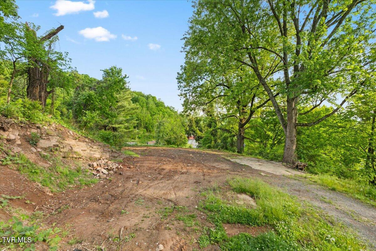 112 Grant Parlier Road