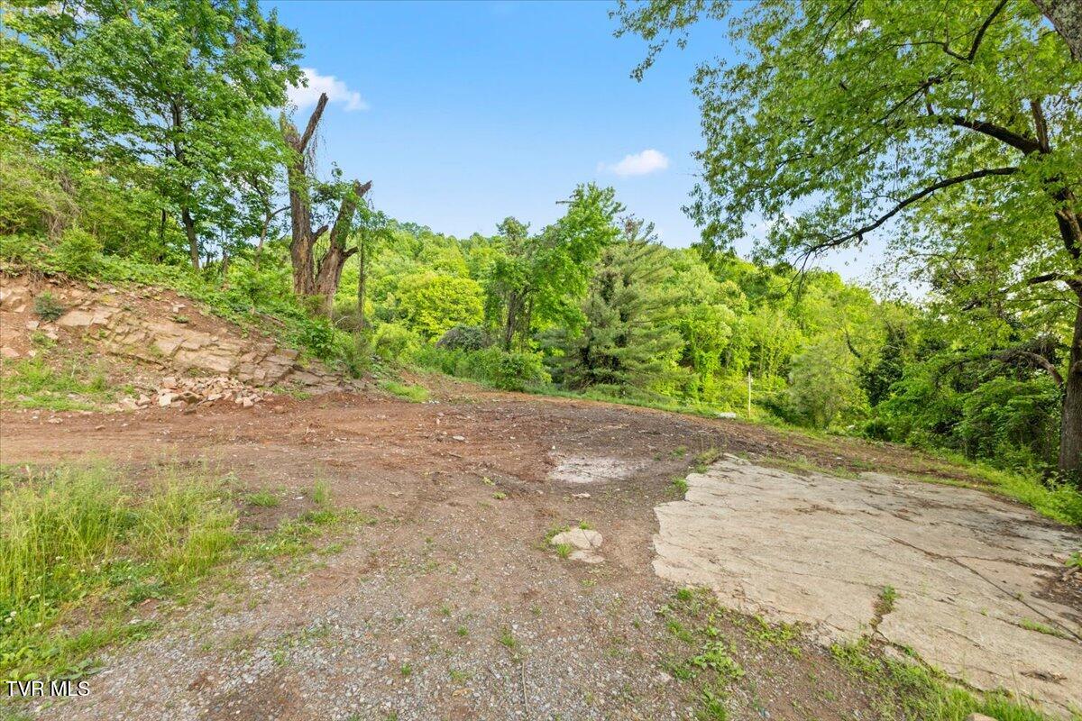 112 Grant Parlier Road
